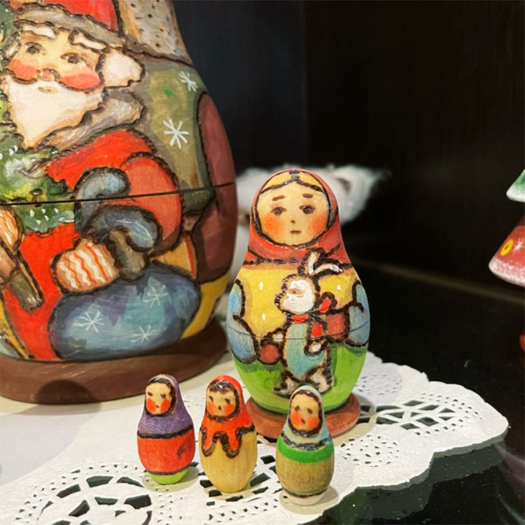 ロシア雑貨店マリンカ / アンナ・リャボワ作 クリスマスマトリョーシカ 